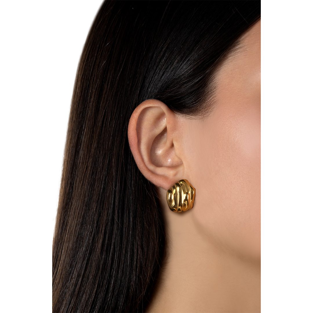BOLD shell stud earrings - Image 2